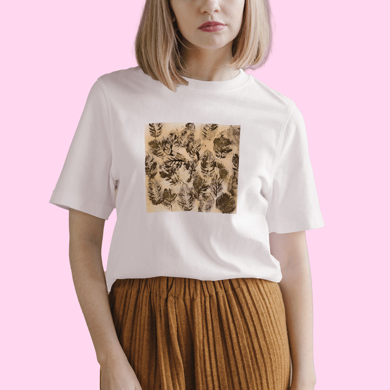 Tricou pictat manual, bumbac organic 100%, model "Dark gold"